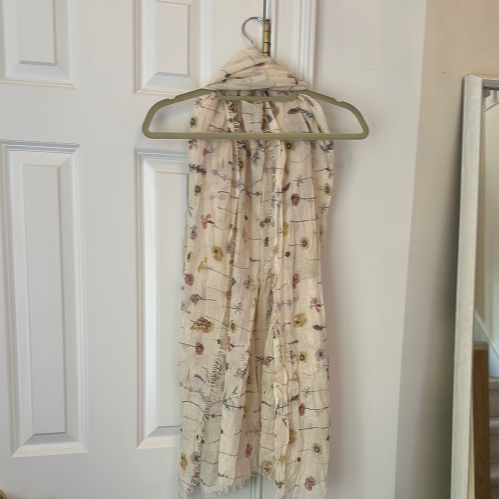 Ecoté Floral Patterned Scarf